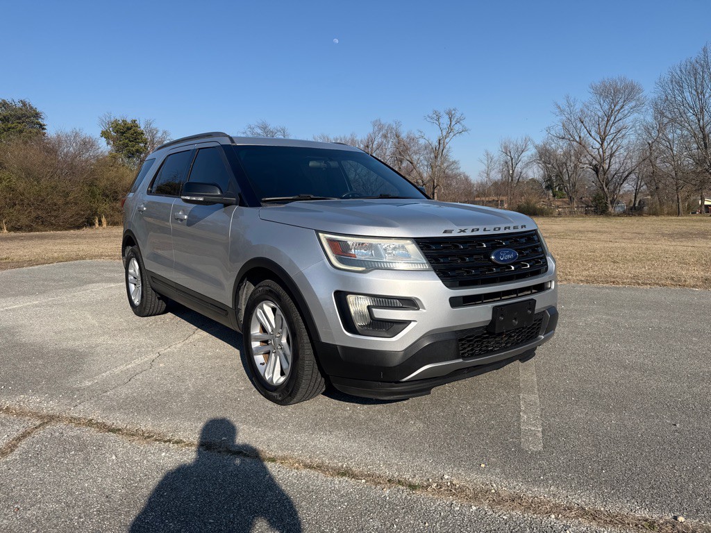 2016 Ford Explorer Image 3
