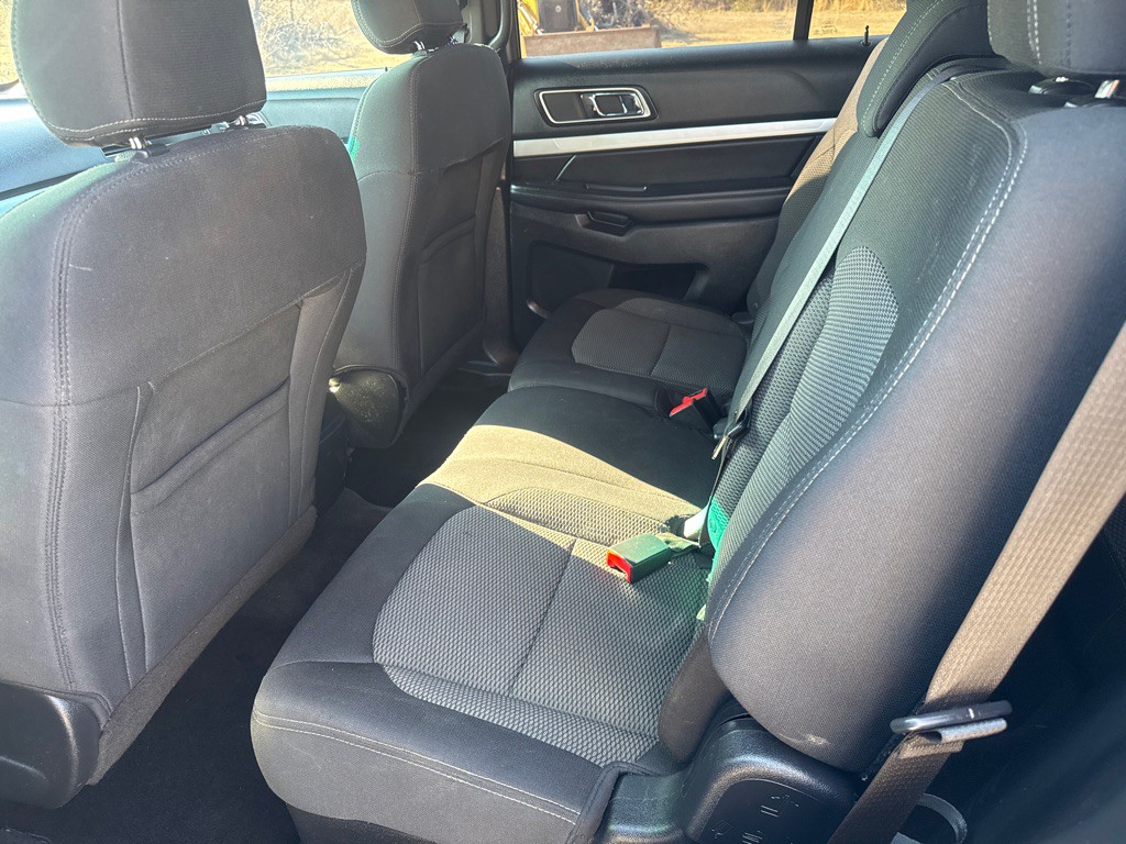 2016 Ford Explorer Image 10