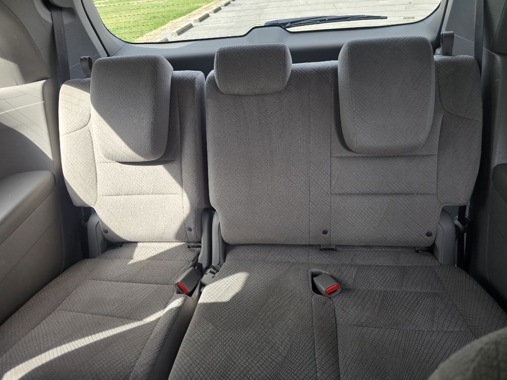2016 Honda Odyssey Image 11