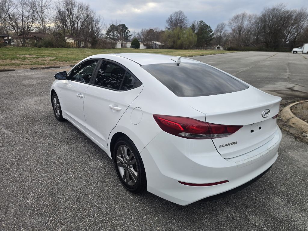 2018 Hyundai Elantra Image 8