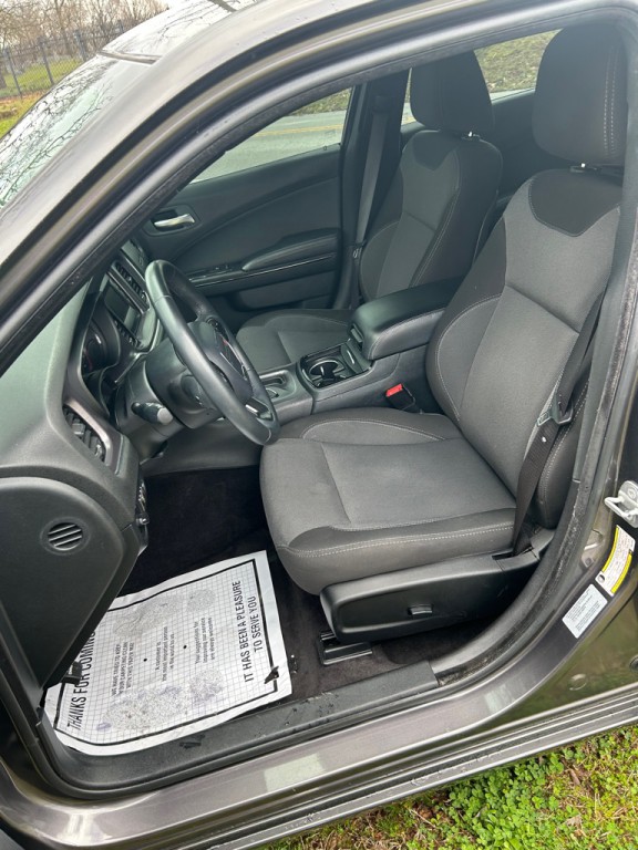 2017 Dodge Charger Image 9