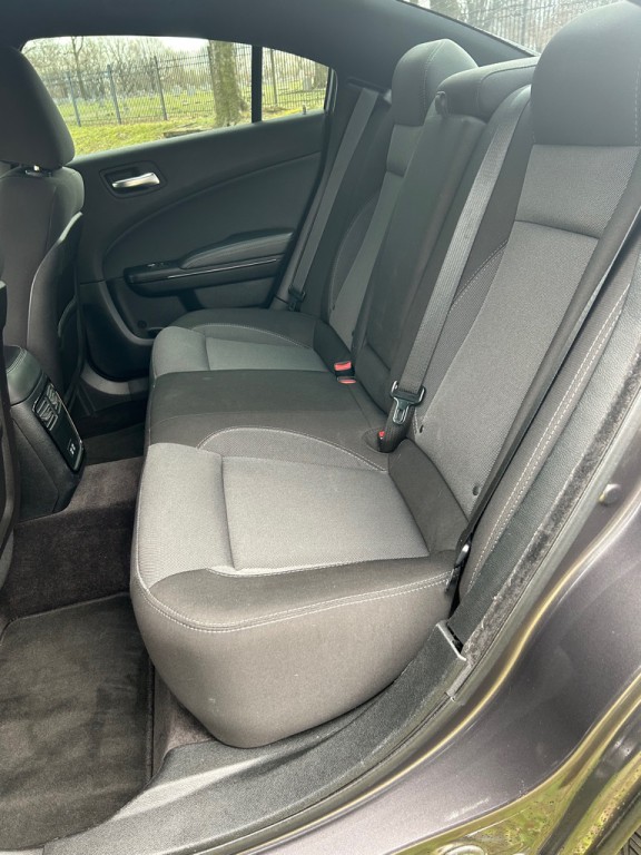 2017 Dodge Charger Image 10