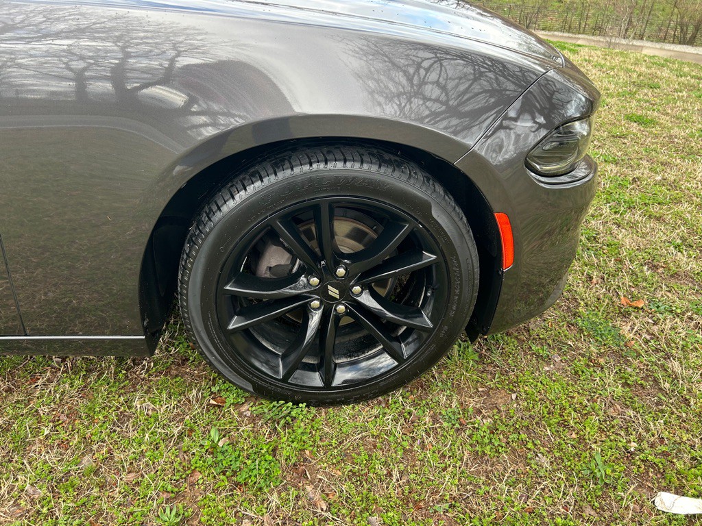 2017 Dodge Charger Image 15