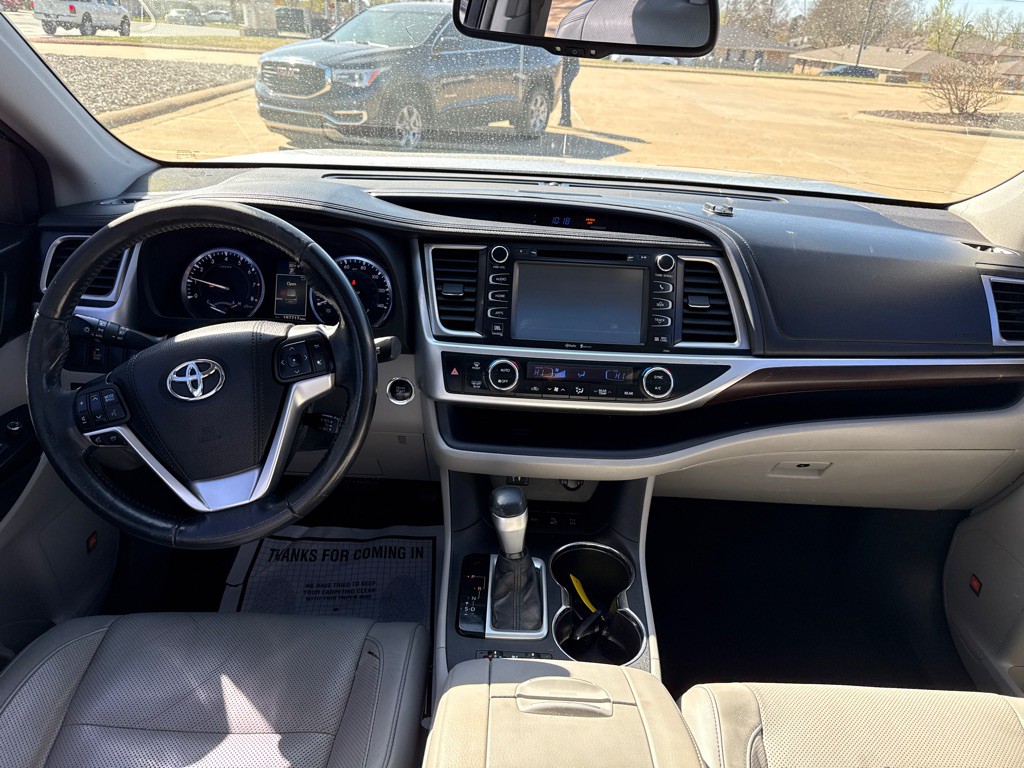 2015 Toyota Highlander Image 7