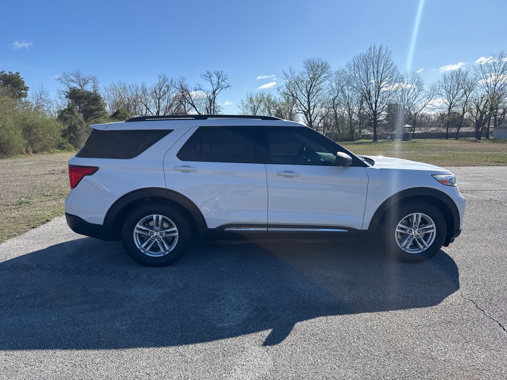 2020 Ford Explorer Image 4