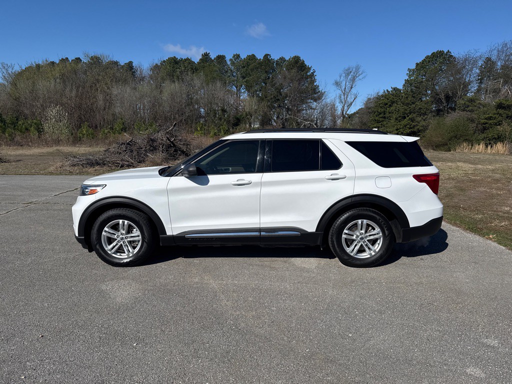 2020 Ford Explorer Image 8