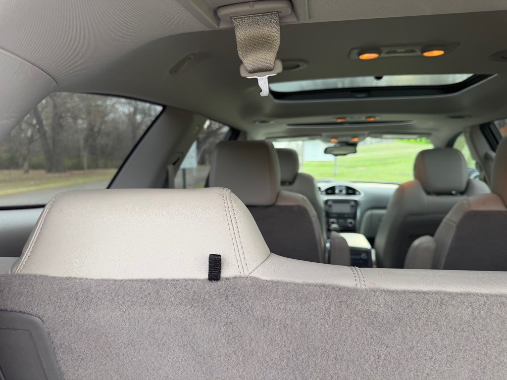 2015 Buick Enclave Image 10