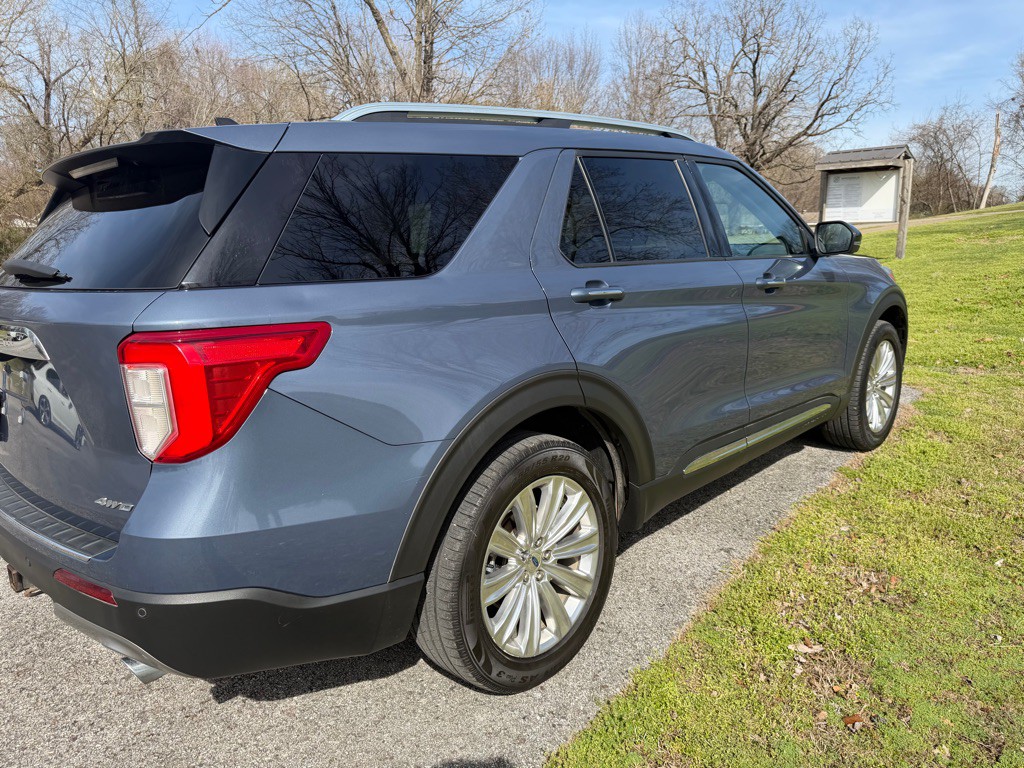 2021 Ford Explorer Image 5