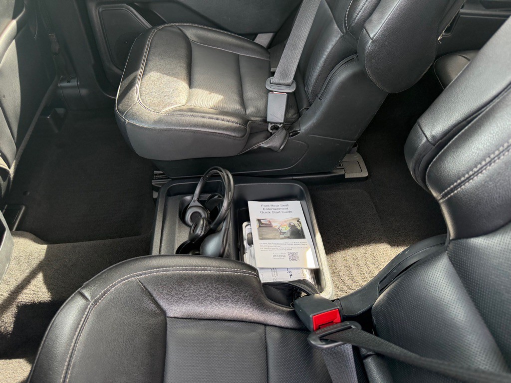 2021 Ford Explorer Image 13