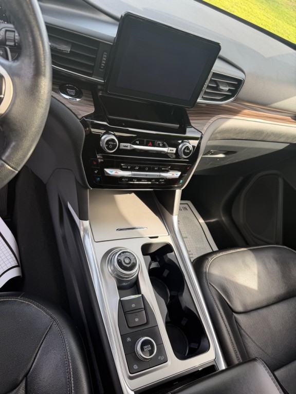 2021 Ford Explorer Image 16