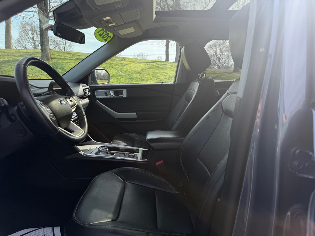 2021 Ford Explorer Image 18