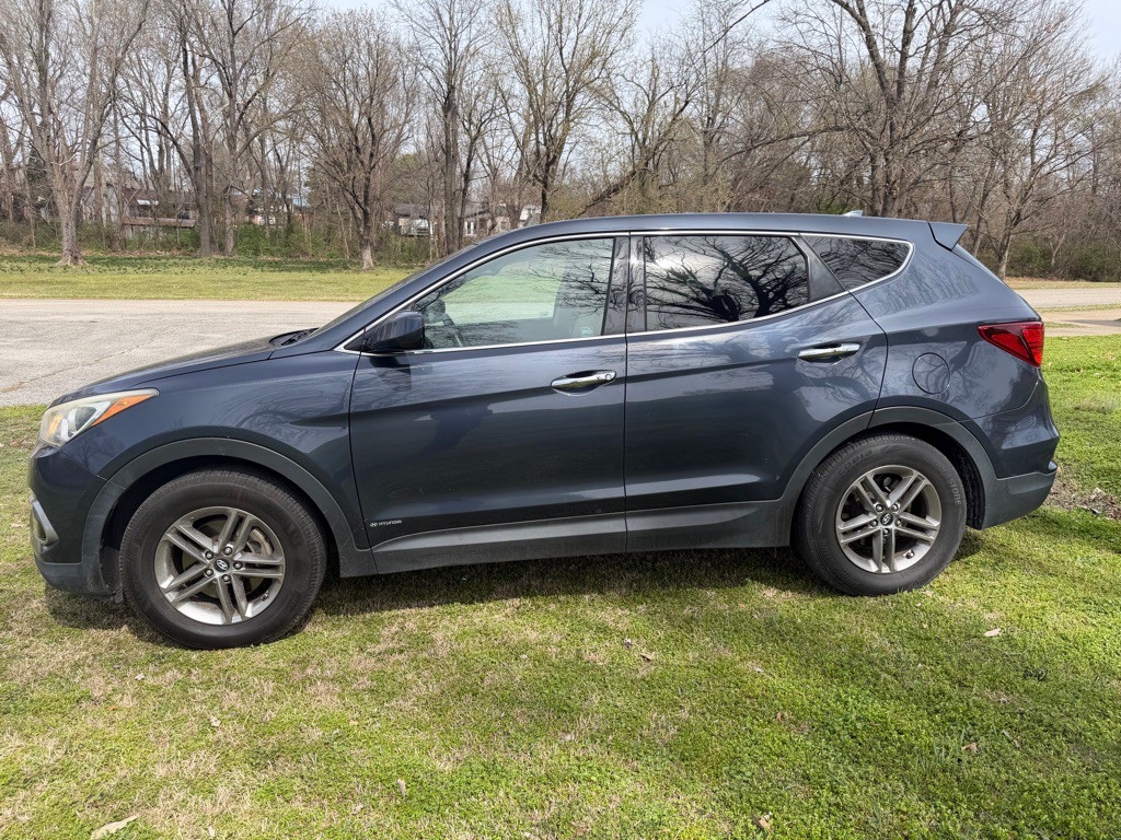 2017 Hyundai Santa Fe Sport Image 3