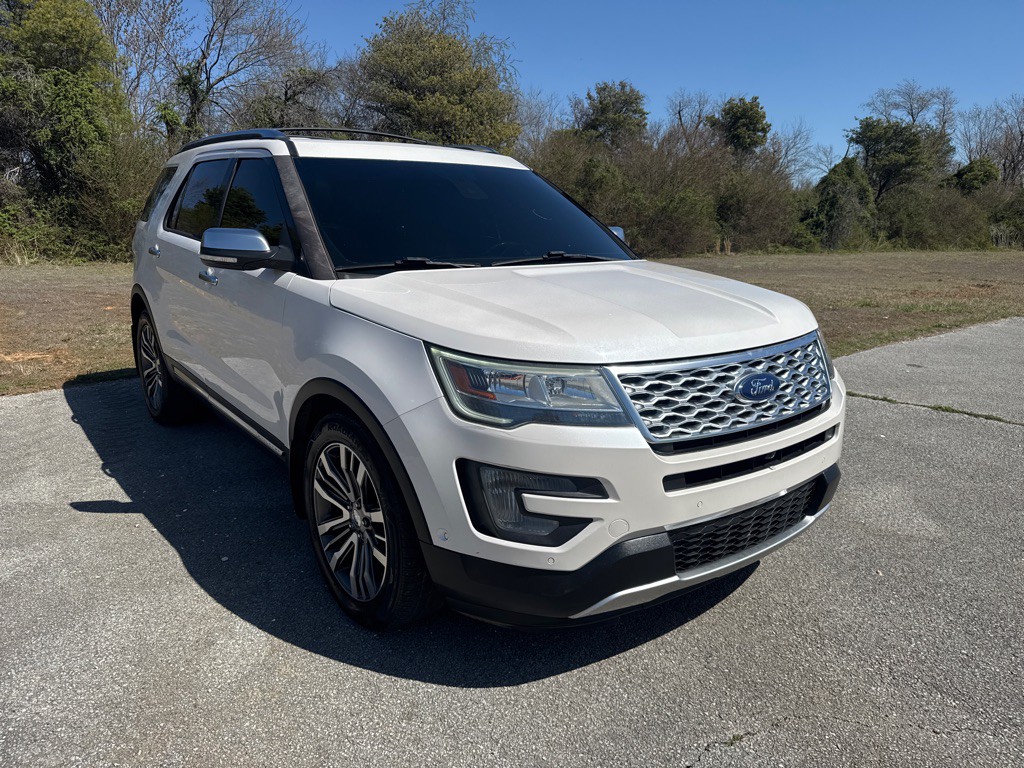 2016 Ford Explorer Image 1