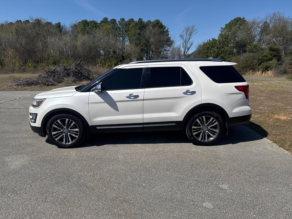 2016 Ford Explorer Image 4