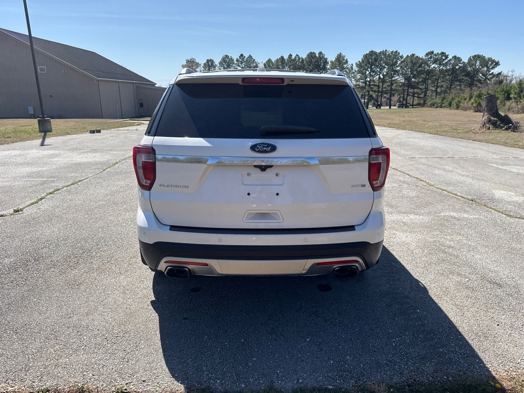 2016 Ford Explorer Image 6