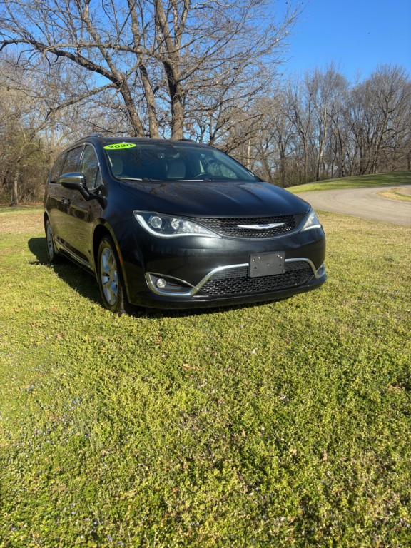 2020 Chrysler Pacifica Image 1