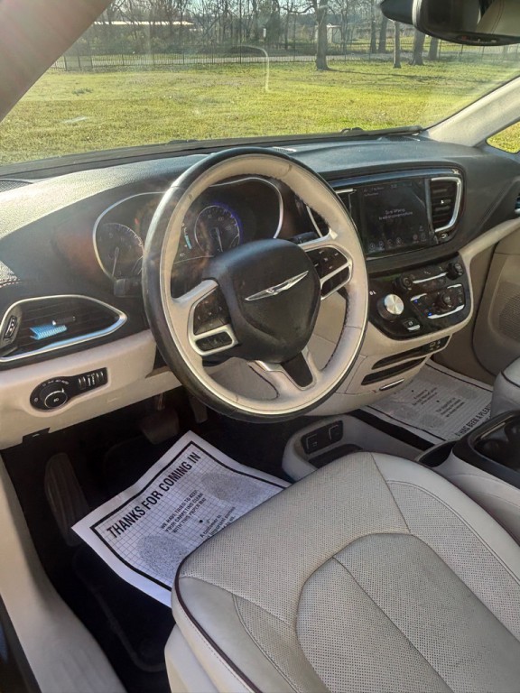 2020 Chrysler Pacifica Image 17