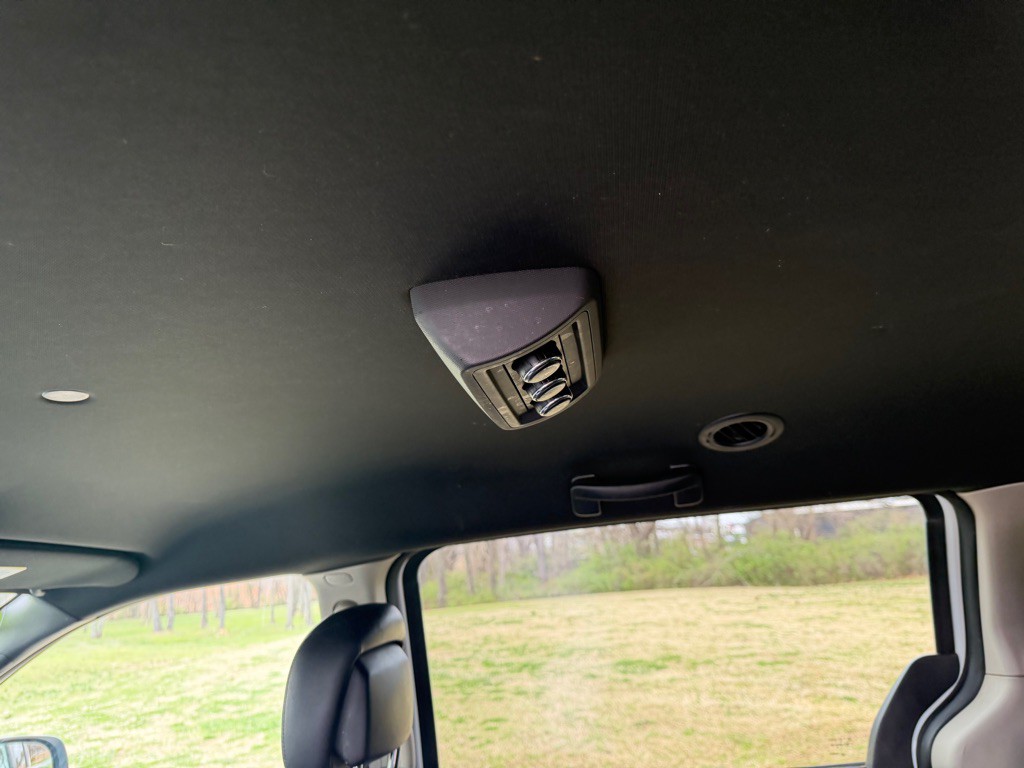 2017 Dodge Grand Caravan Image 11