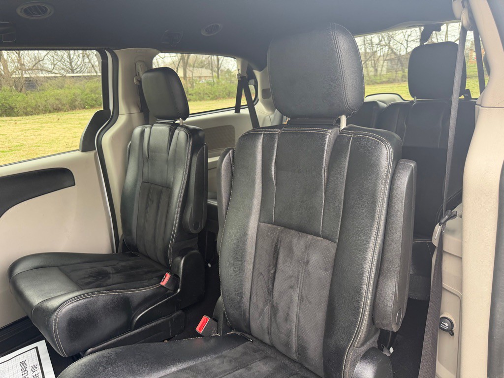 2017 Dodge Grand Caravan Image 12