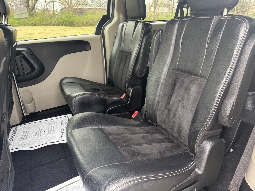 2017 Dodge Grand Caravan Image 16