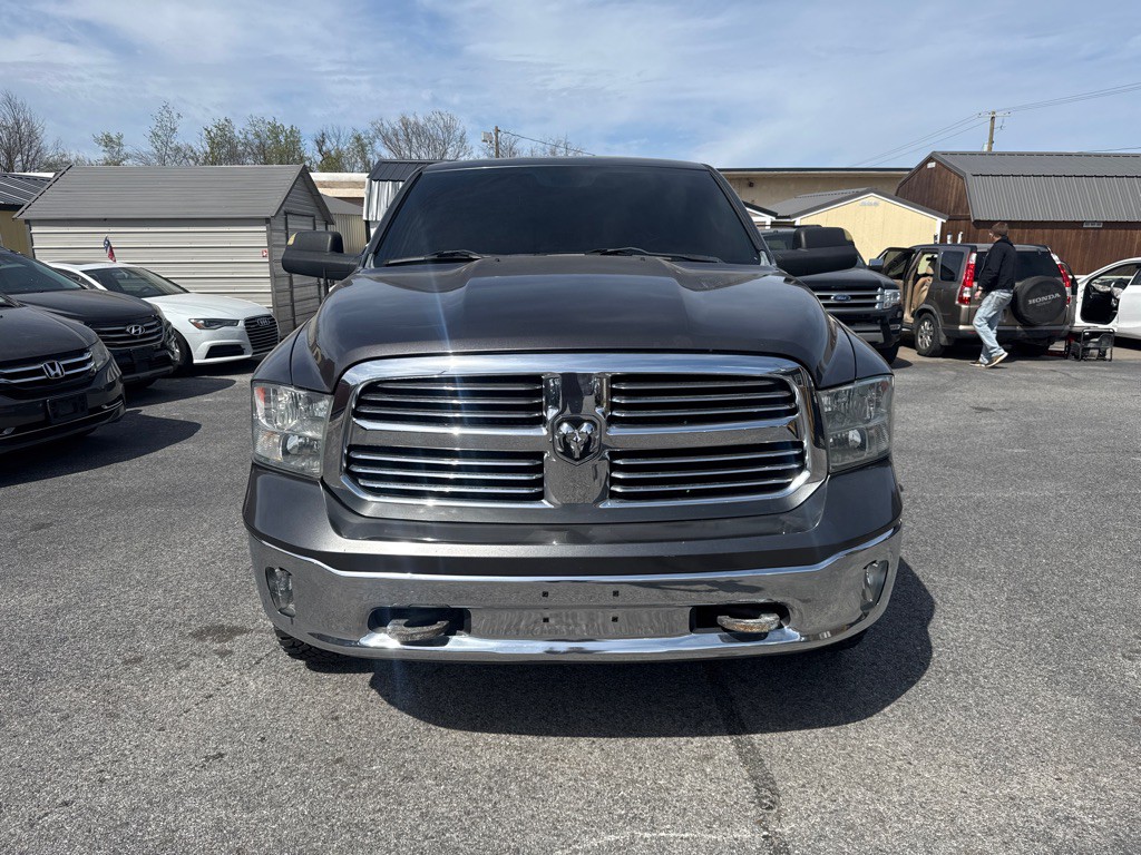 2015 RAM 1500 Image 2