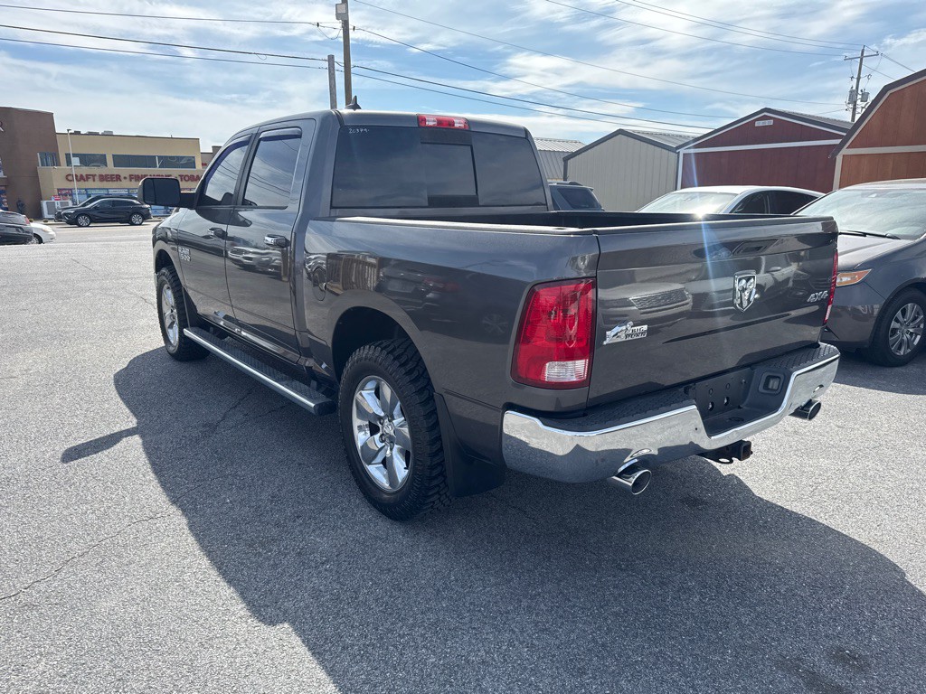 2015 RAM 1500 Image 6