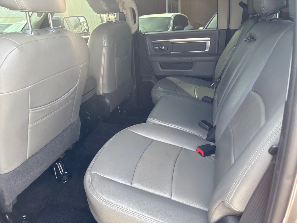 2015 RAM 1500 Image 8