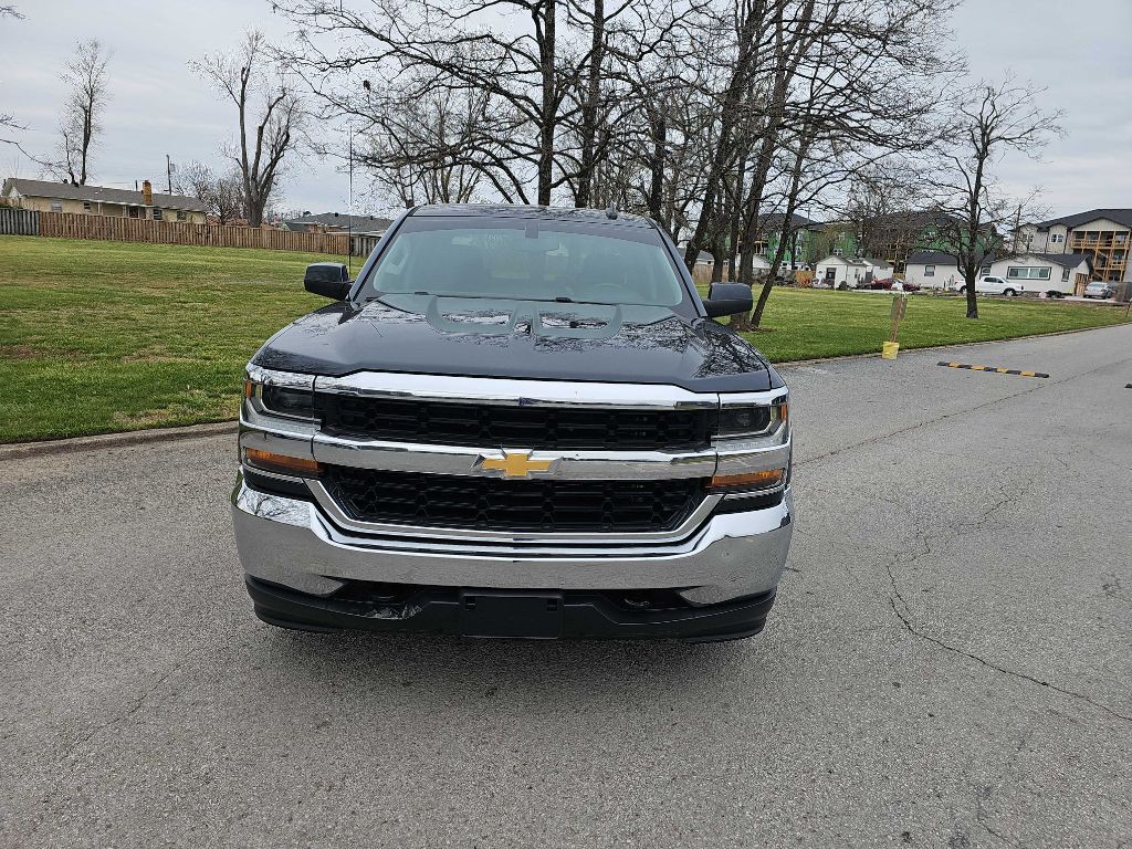2018 Chevrolet Silverado 1500 Image 3