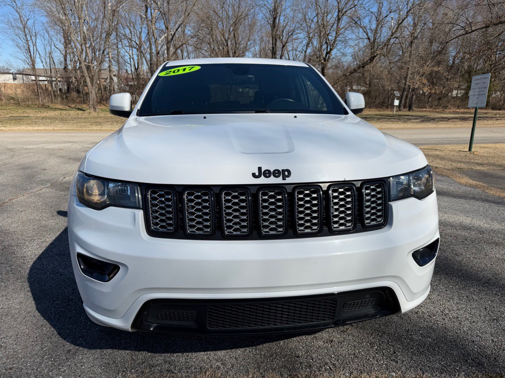 2017 Jeep Grand Cherokee Image 4