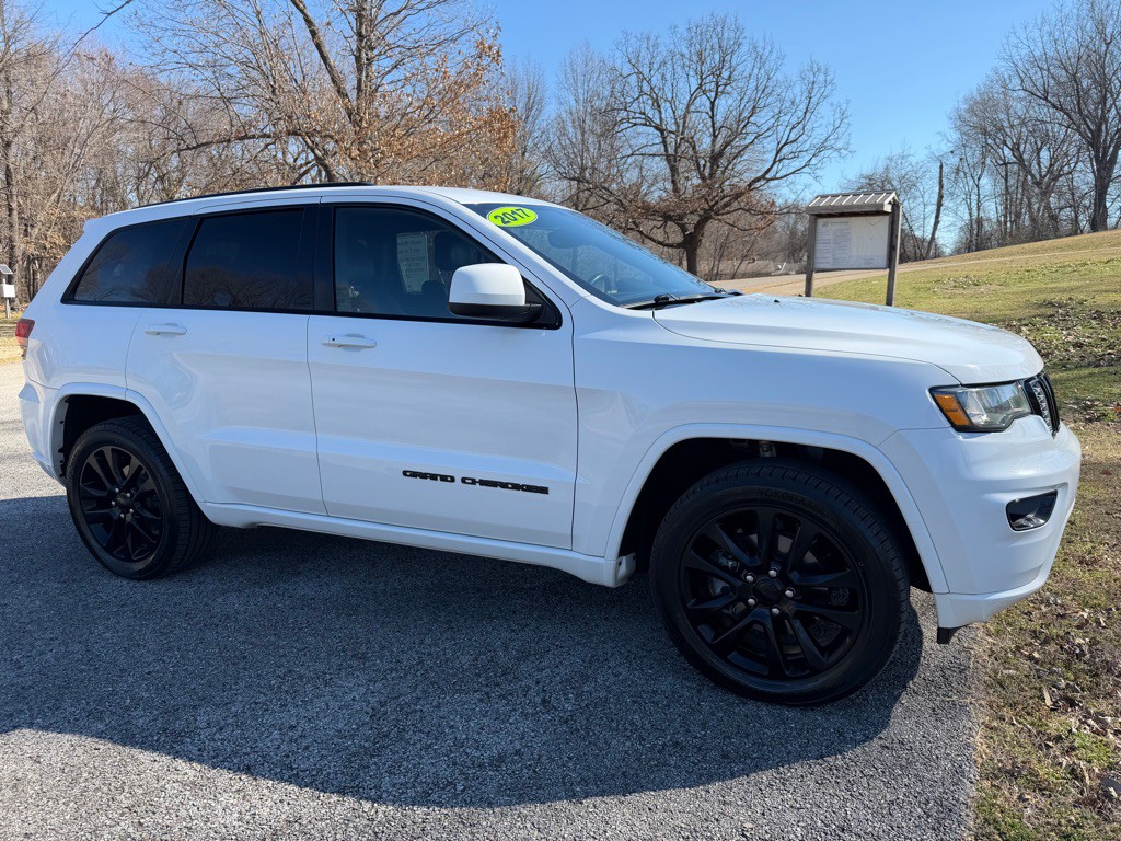 2017 Jeep Grand Cherokee Image 5