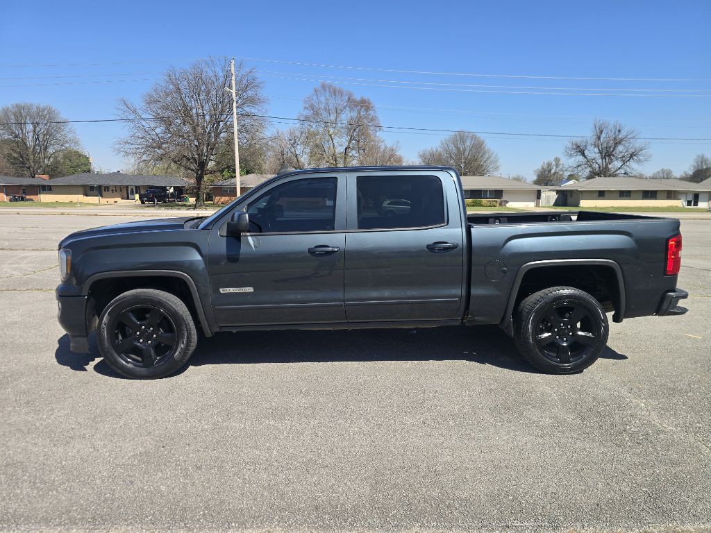 2018 GMC Sierra Image 2