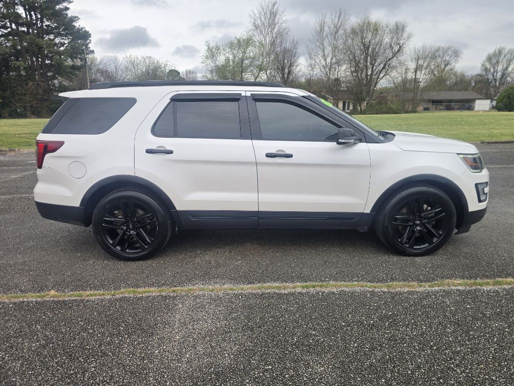 2017 Ford Explorer Image 13