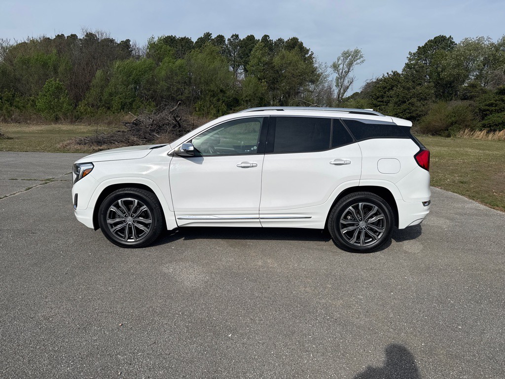 2018 GMC Terrain Image 8