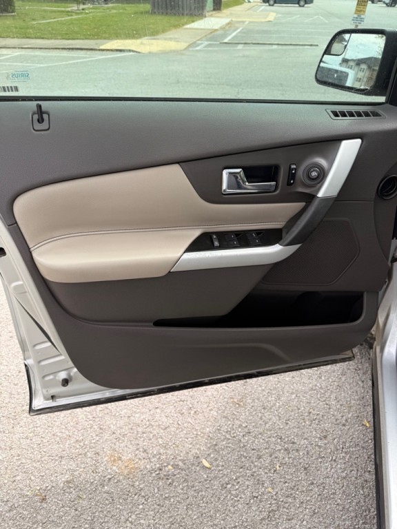2012 Ford Edge Image 9