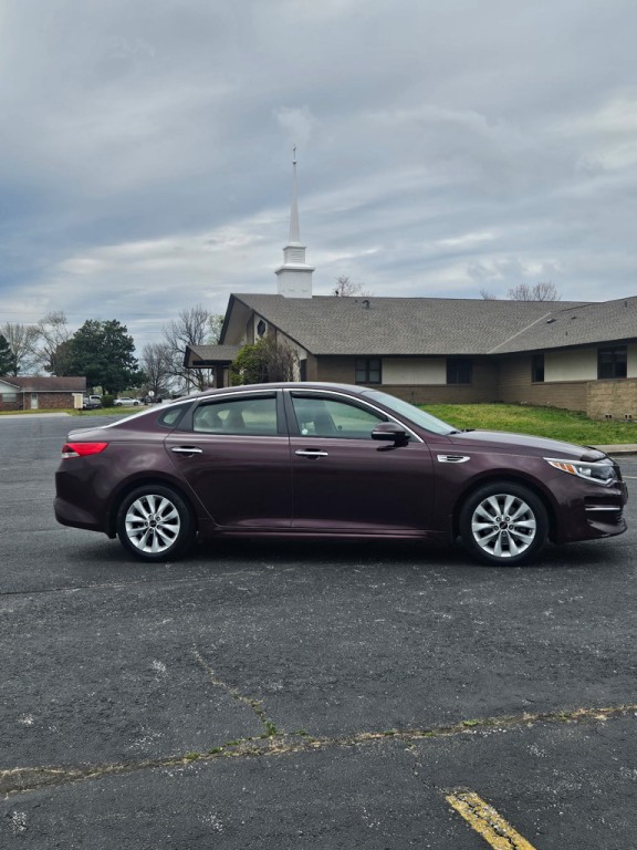 2018 Kia Optima Image 3
