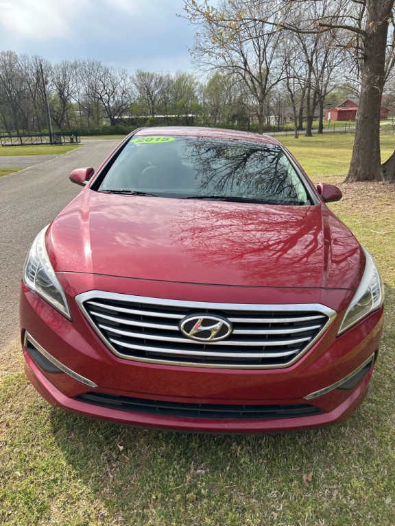 2015 Hyundai Sonata Image 3