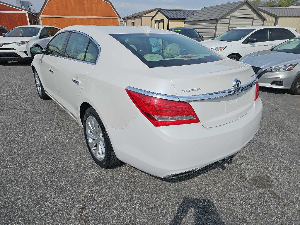 2015 Buick Lacrosse Image 8