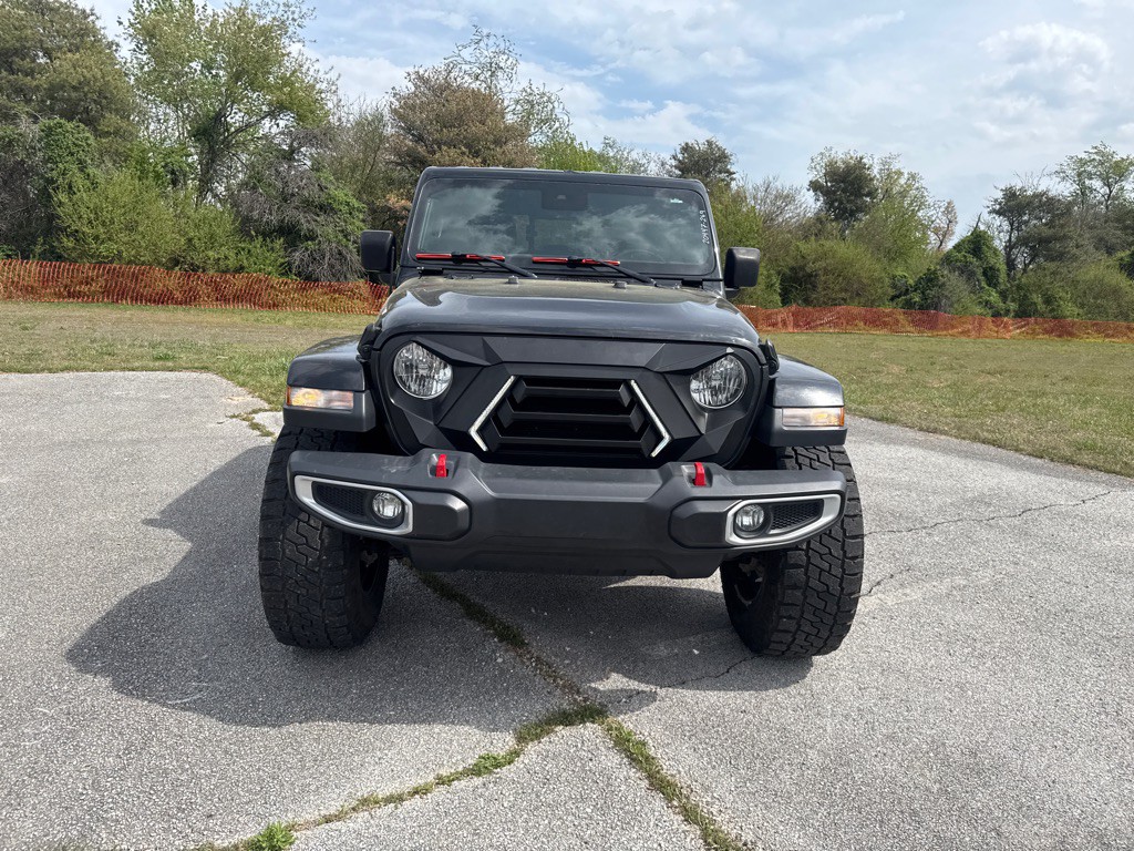 2020 Jeep Gladiator Image 2