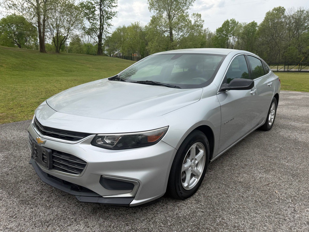 2018 Chevrolet Malibu Image 3
