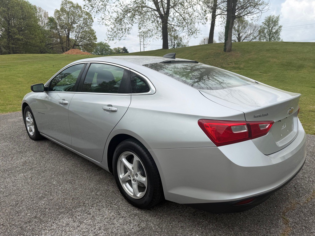 2018 Chevrolet Malibu Image 5
