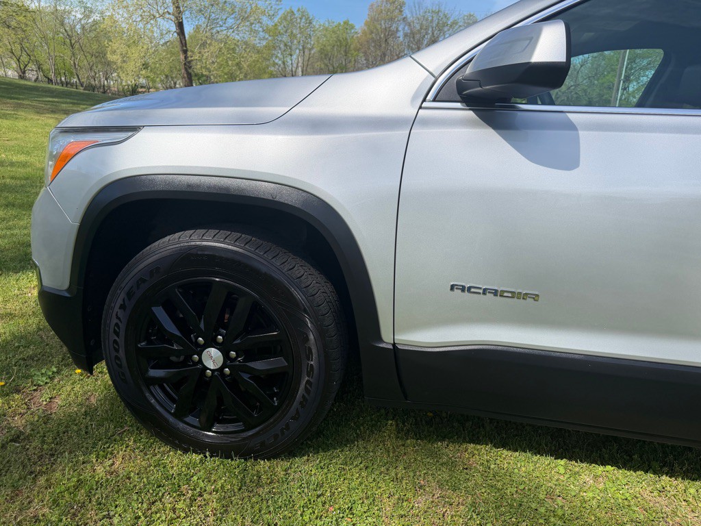 2019 GMC Acadia Image 10