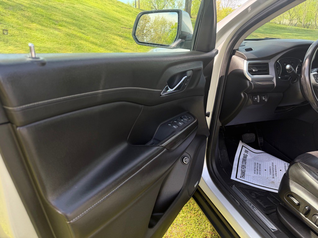 2019 GMC Acadia Image 15