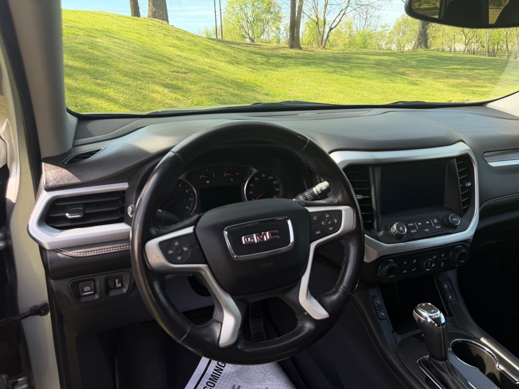 2019 GMC Acadia Image 17