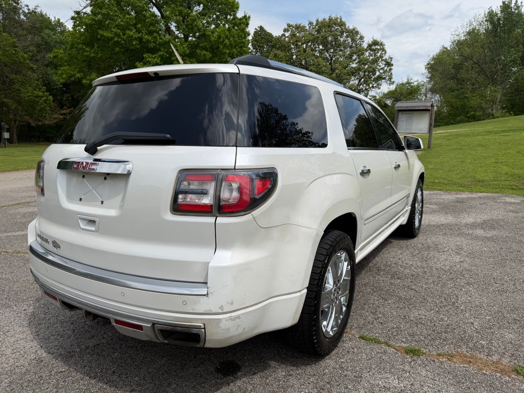 2016 GMC Acadia Image 4