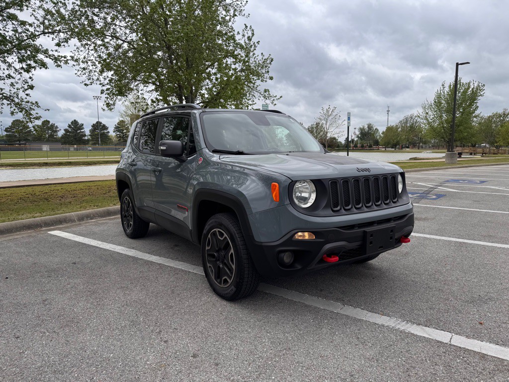 2015 Jeep Renegade Image 3