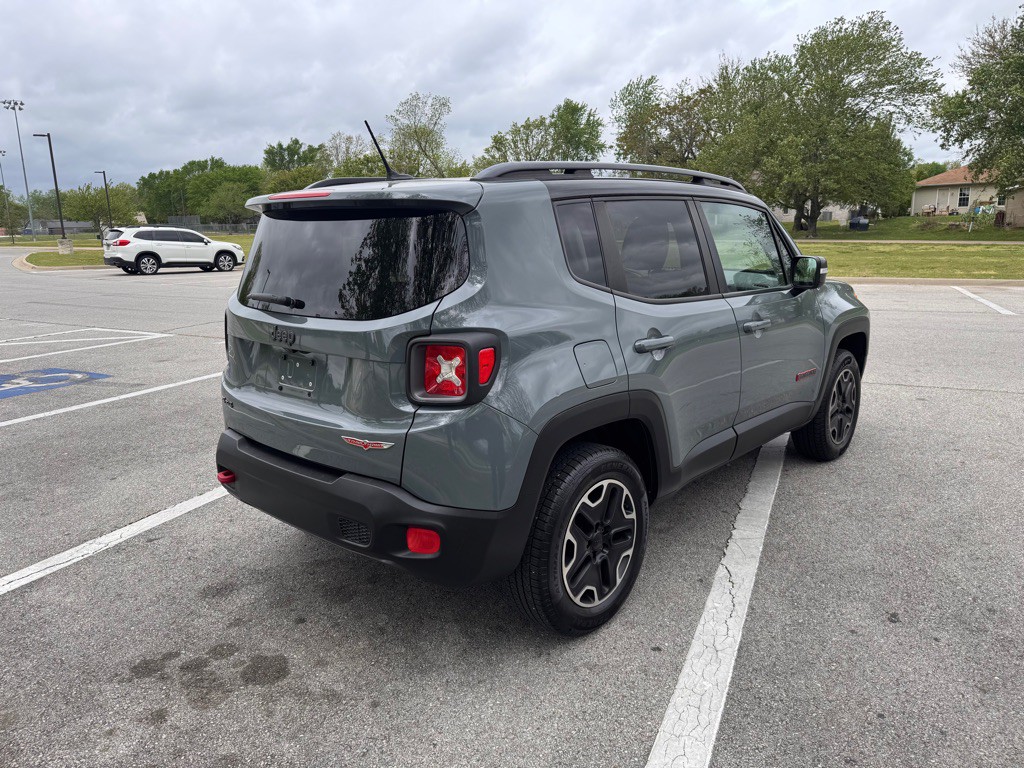 2015 Jeep Renegade Image 5