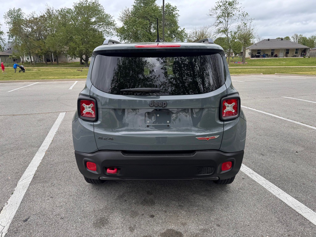 2015 Jeep Renegade Image 6