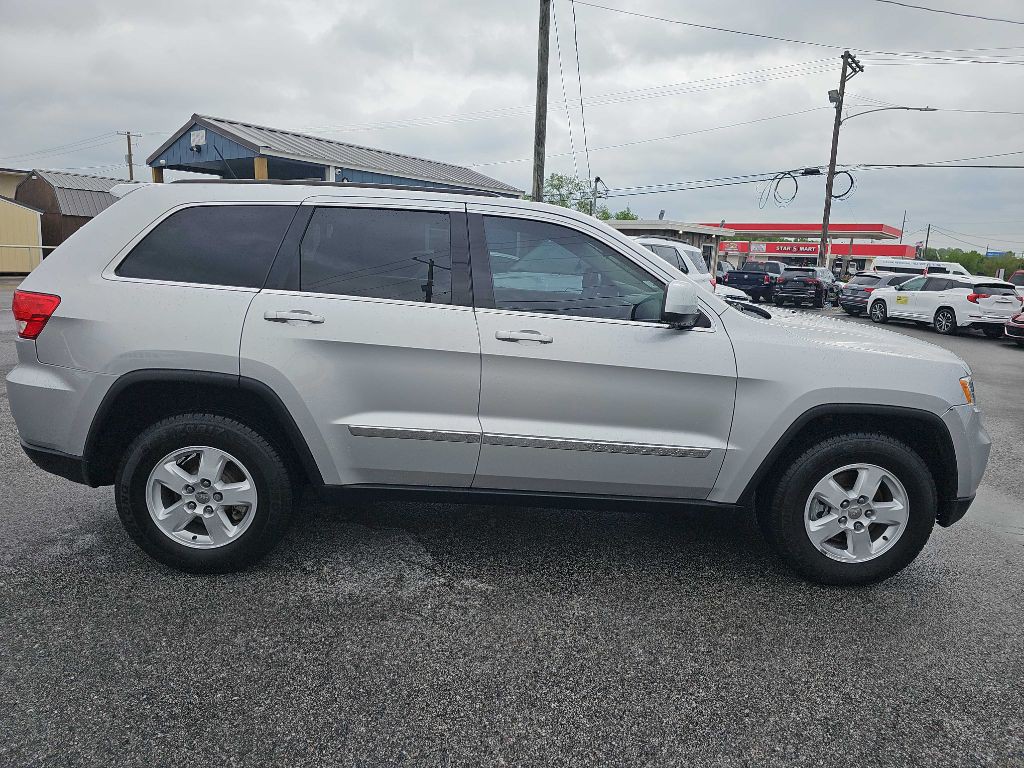 2012 Jeep Grand Cherokee Image 1