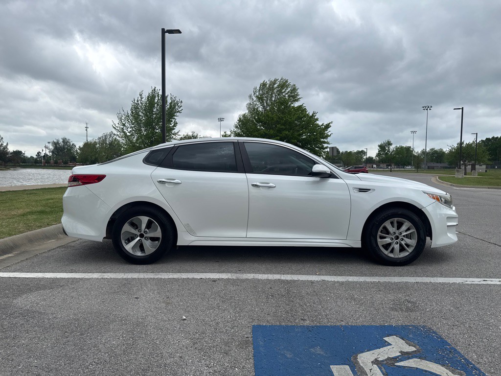 2016 Kia Optima Image 4