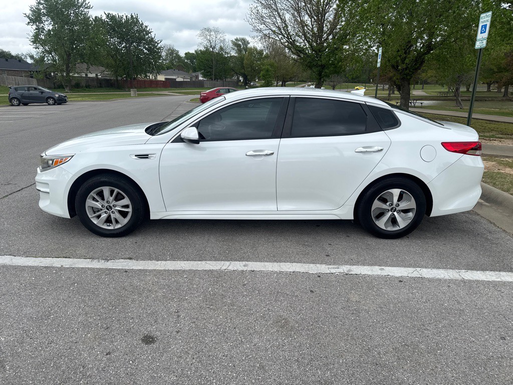 2016 Kia Optima Image 8